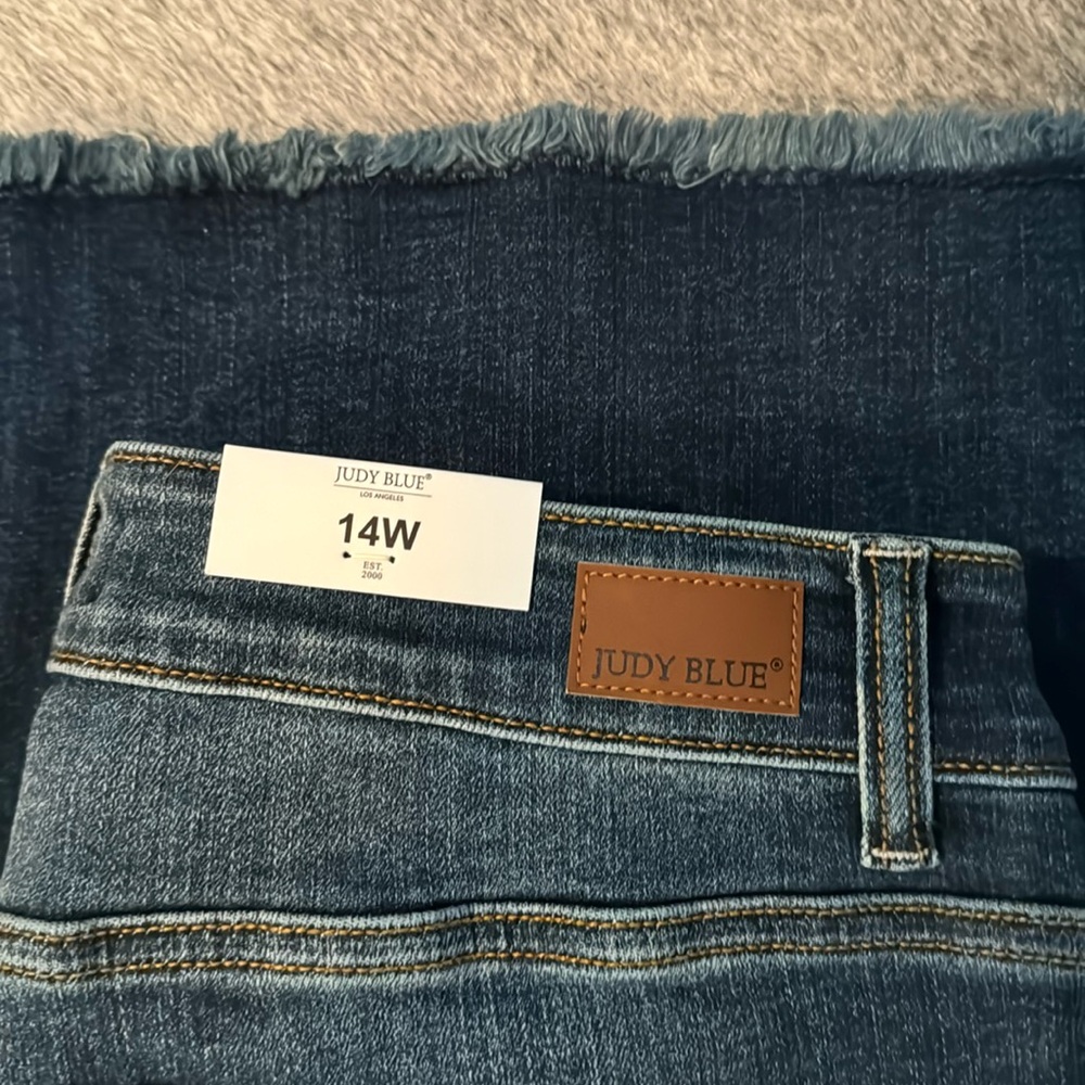 NWT Judy Blue Wide leg jeans